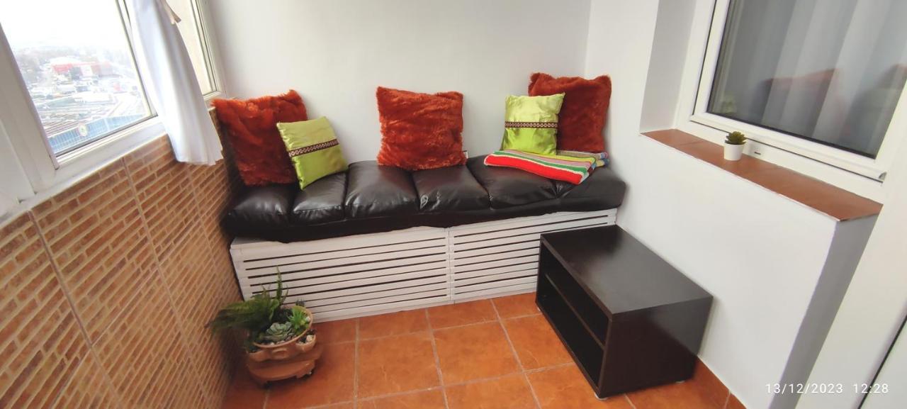 Platinum Apartment - Apartament Cu 3 Camere, 2 Dormitoare, 2 Bai, Bucatarie Complet Utilata, 2 Balcoane Boekarest Buitenkant foto