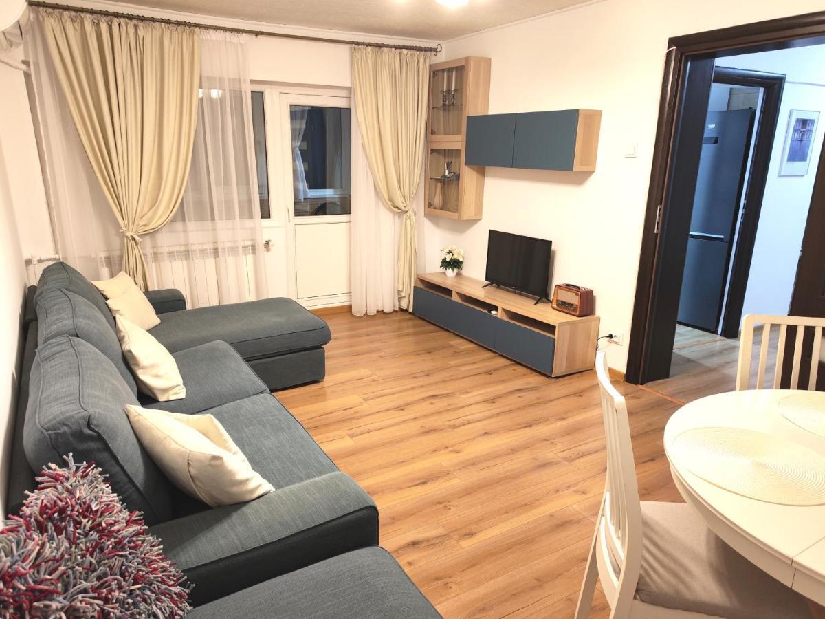 Platinum Apartment - Apartament Cu 3 Camere, 2 Dormitoare, 2 Bai, Bucatarie Complet Utilata, 2 Balcoane Boekarest Buitenkant foto