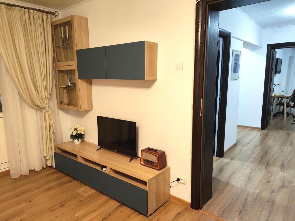 Platinum Apartment - Apartament Cu 3 Camere, 2 Dormitoare, 2 Bai, Bucatarie Complet Utilata, 2 Balcoane Boekarest Buitenkant foto