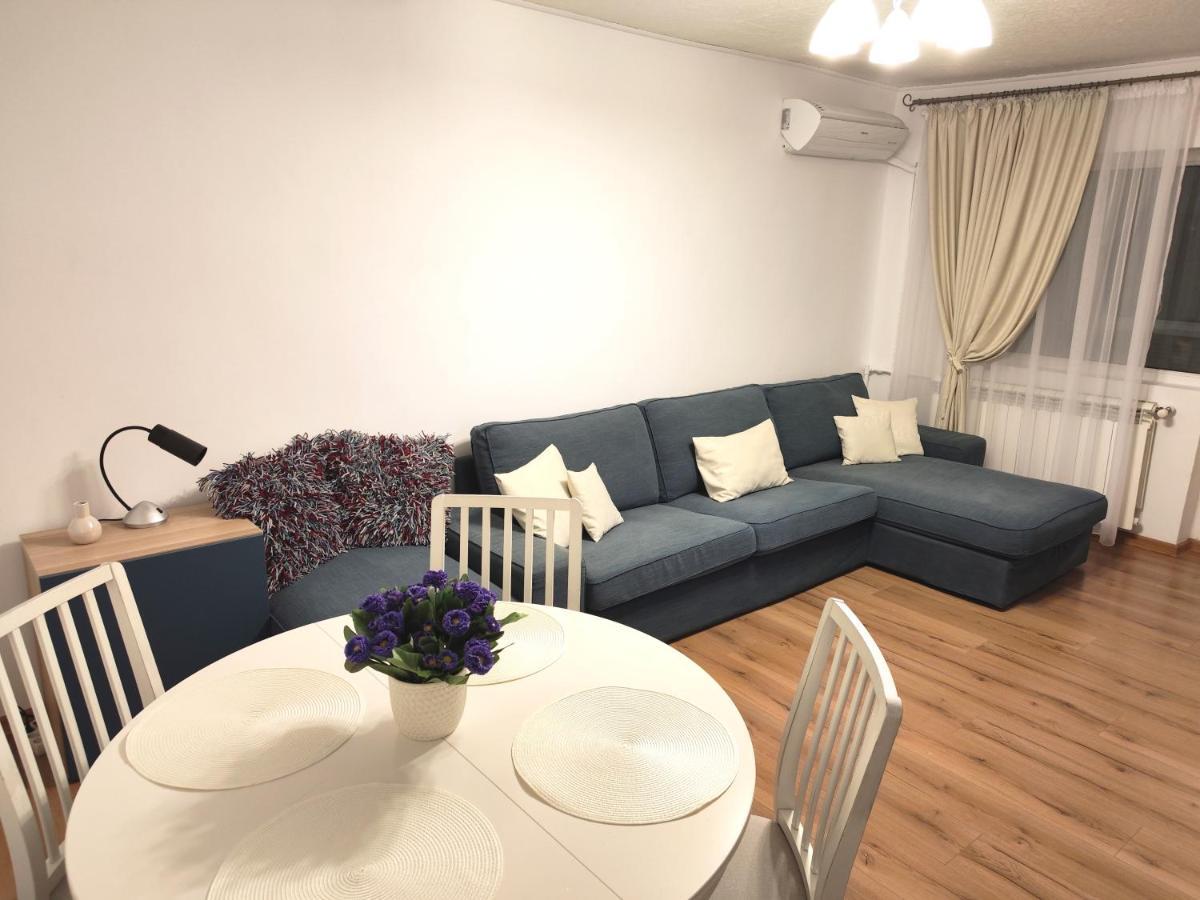 Platinum Apartment - Apartament Cu 3 Camere, 2 Dormitoare, 2 Bai, Bucatarie Complet Utilata, 2 Balcoane Boekarest Buitenkant foto
