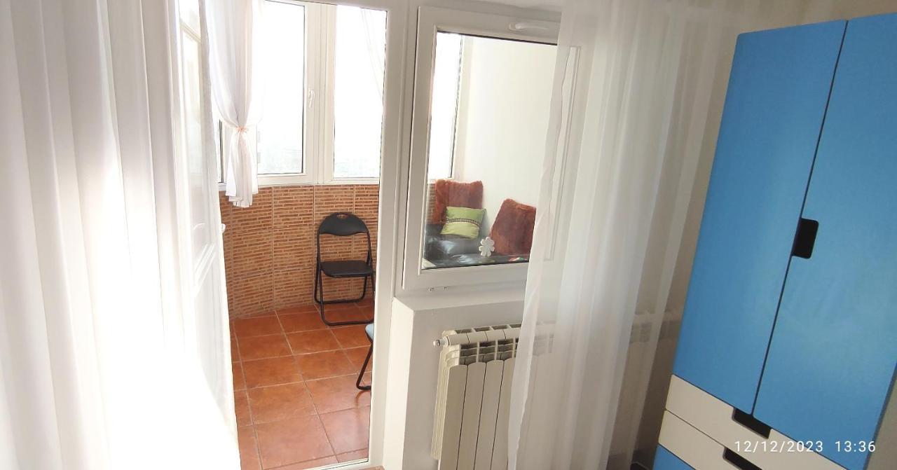 Platinum Apartment - Apartament Cu 3 Camere, 2 Dormitoare, 2 Bai, Bucatarie Complet Utilata, 2 Balcoane Boekarest Buitenkant foto