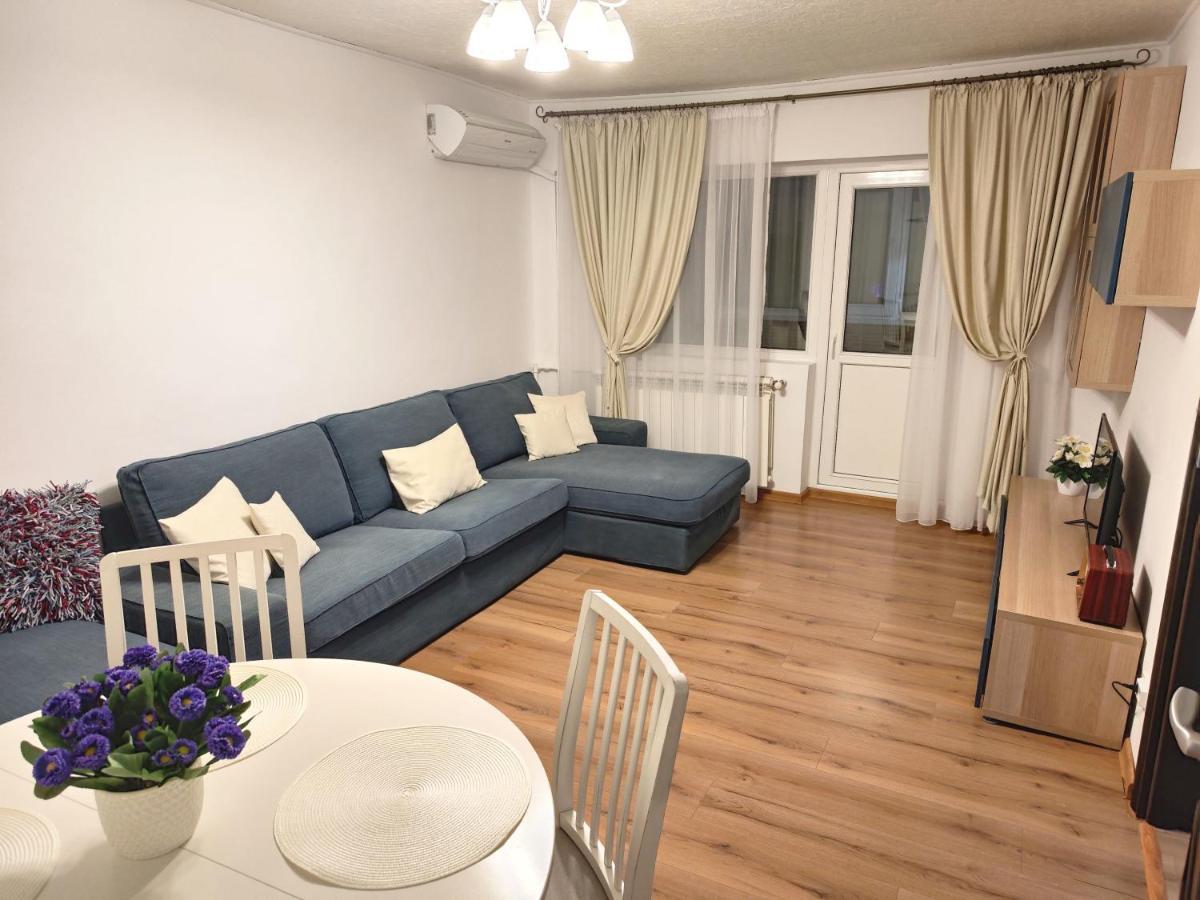 Platinum Apartment - Apartament Cu 3 Camere, 2 Dormitoare, 2 Bai, Bucatarie Complet Utilata, 2 Balcoane Boekarest Buitenkant foto