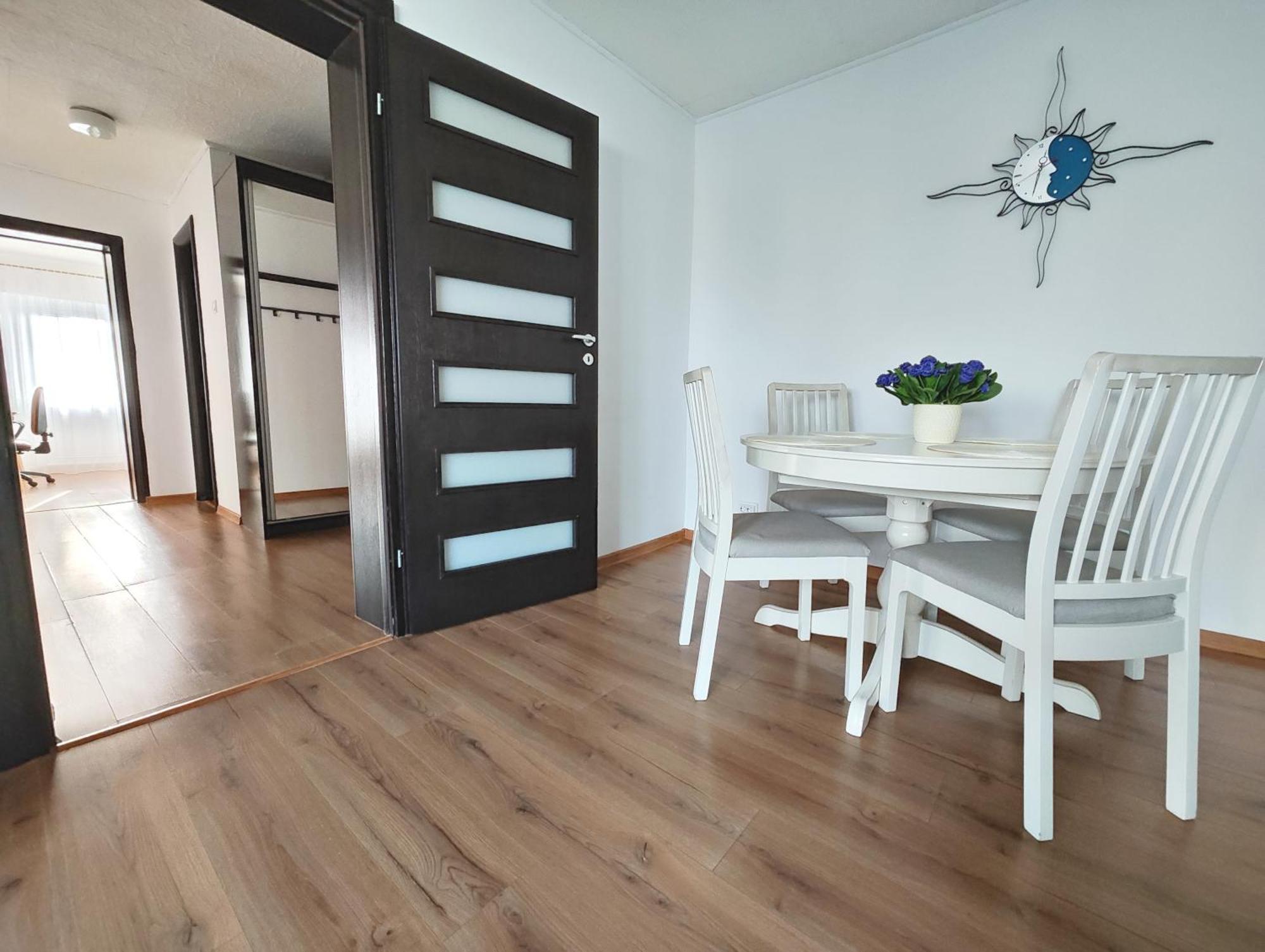 Platinum Apartment - Apartament Cu 3 Camere, 2 Dormitoare, 2 Bai, Bucatarie Complet Utilata, 2 Balcoane Boekarest Buitenkant foto