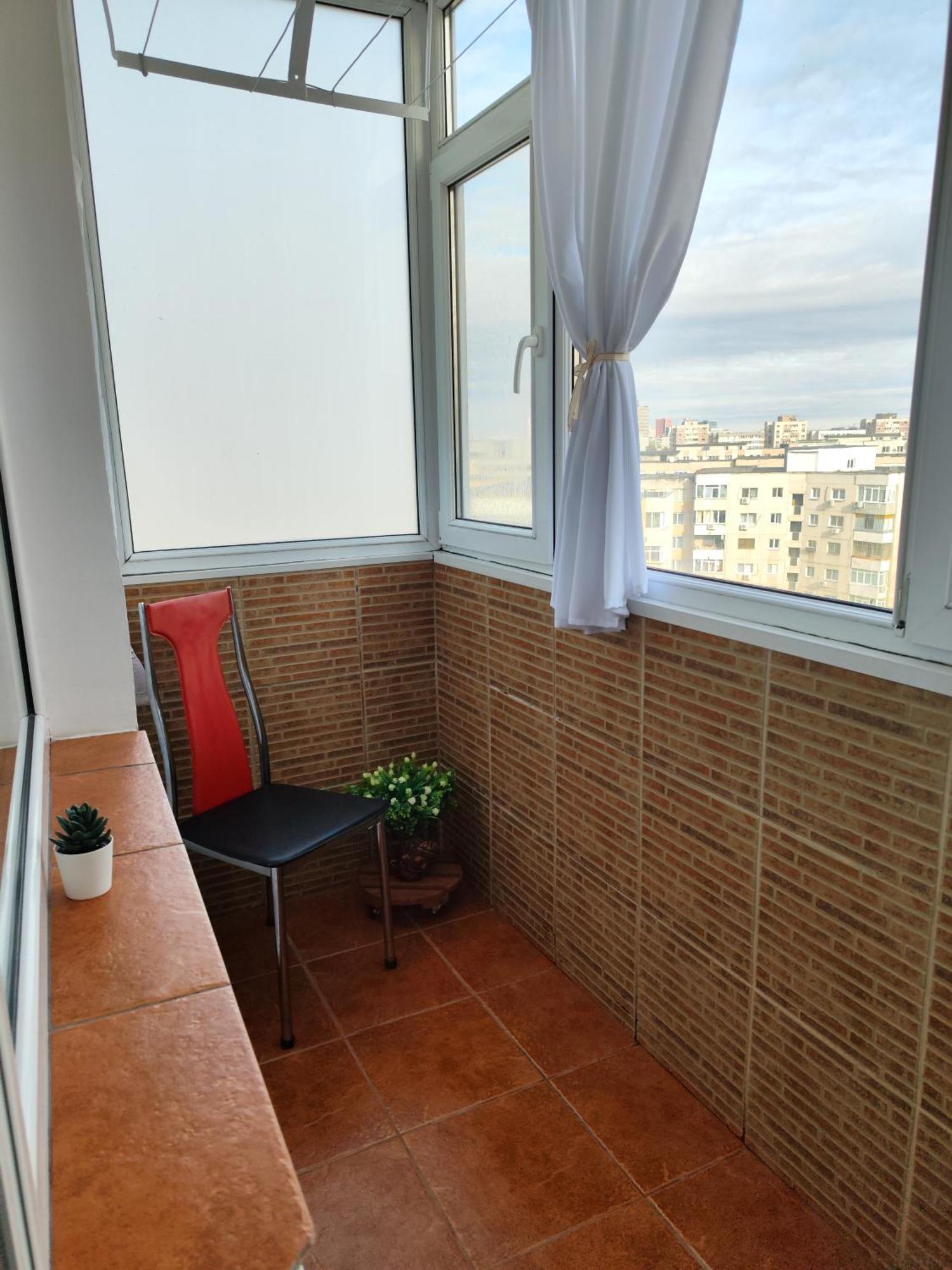 Platinum Apartment - Apartament Cu 3 Camere, 2 Dormitoare, 2 Bai, Bucatarie Complet Utilata, 2 Balcoane Boekarest Buitenkant foto