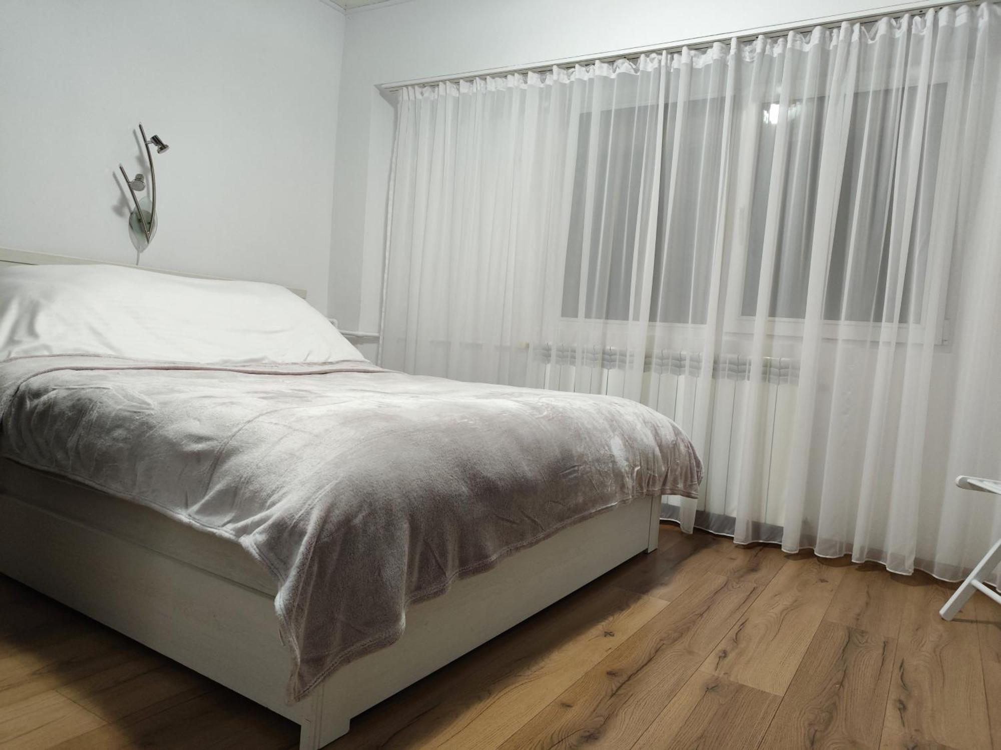 Platinum Apartment - Apartament Cu 3 Camere, 2 Dormitoare, 2 Bai, Bucatarie Complet Utilata, 2 Balcoane Boekarest Buitenkant foto