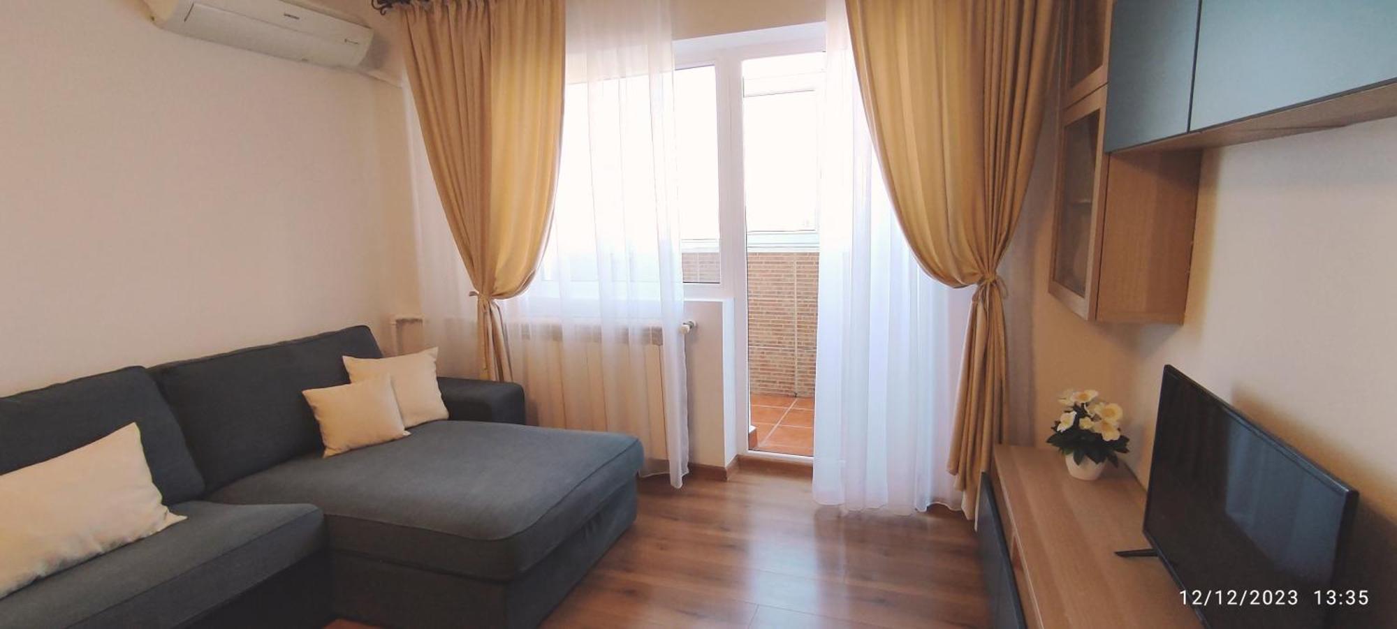 Platinum Apartment - Apartament Cu 3 Camere, 2 Dormitoare, 2 Bai, Bucatarie Complet Utilata, 2 Balcoane Boekarest Buitenkant foto